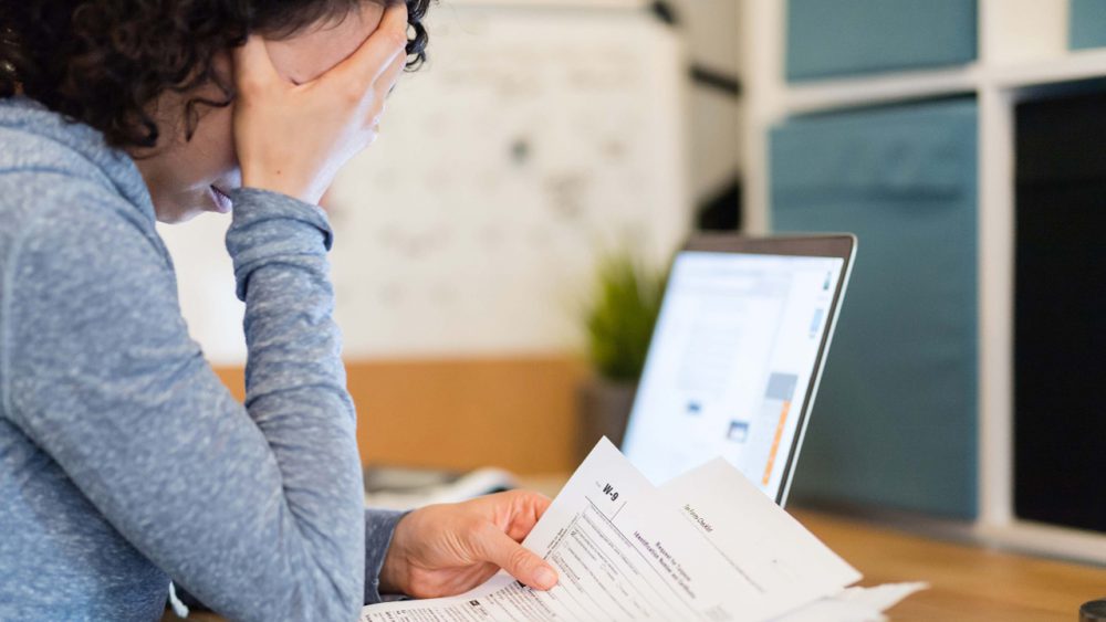 ¿Tus deudas son mayores que tus ingresos? Acude a un profesional