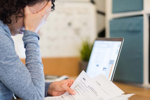¿Tus deudas son mayores que tus ingresos? Acude a un profesional